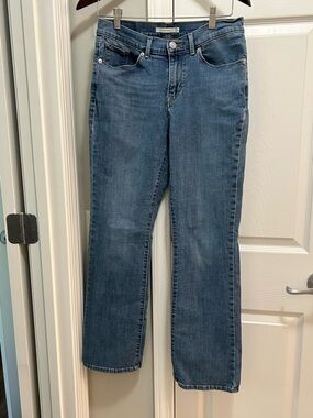 Levi’s Bootcut Jeans Size 6 Medium Wash Classic Fit Women Denim